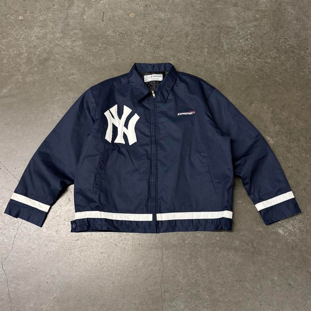 Navy Blue New York Yankees Lightweight Jacket